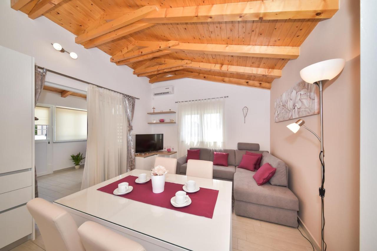 Apartment Irena Поседарье Екстериор снимка